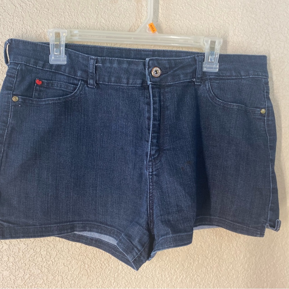 Dark denim shorts sz16